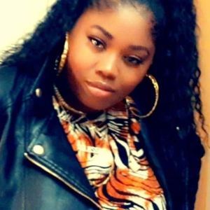 Meet your Posher, Sharmel